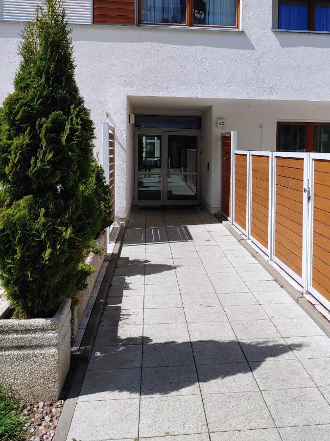 Swinoujscie Platan Patio 6 - Berry Apartments Екстер'єр фото